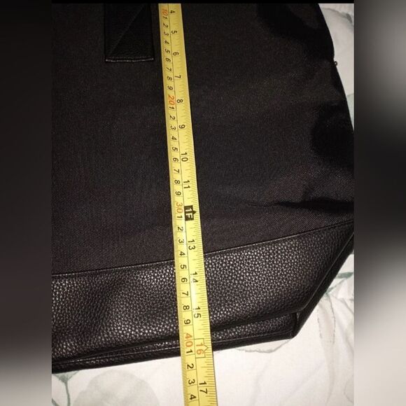 NewinBox YvesSaintLaurent Black CanvasTextile Leather 2Adjustable Straps 23"×15" - Picture 6 of 9